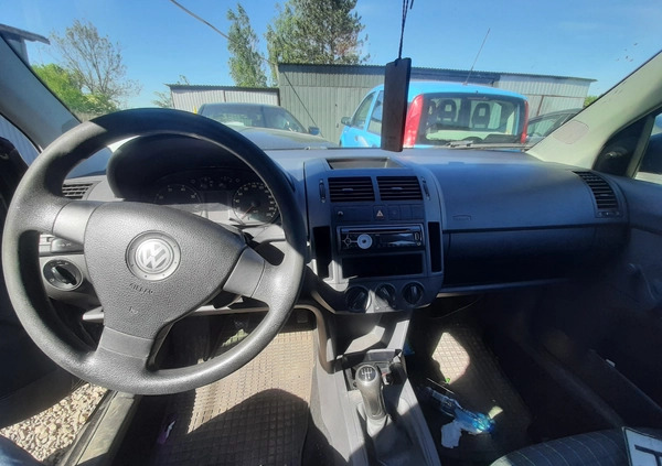 Volkswagen Polo cena 2200 przebieg: 125000, rok produkcji 2007 z Nasielsk małe 121